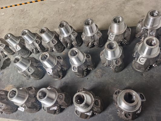 কারখানা 12 ইঞ্চি IADC537 তেল ভাল খনন জন্য Tricone রোলার শঙ্কু বিট