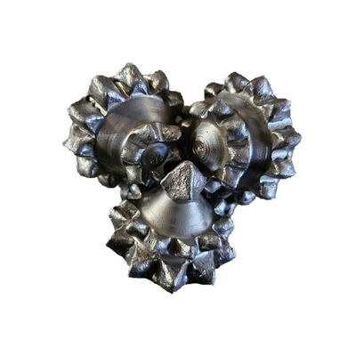 4 3/4 ইঞ্চি 120mm IADC217 স্টীল দাঁত ট্রিকোন ড্রিল বিট জল ভাল ড্রিলিং জন্য